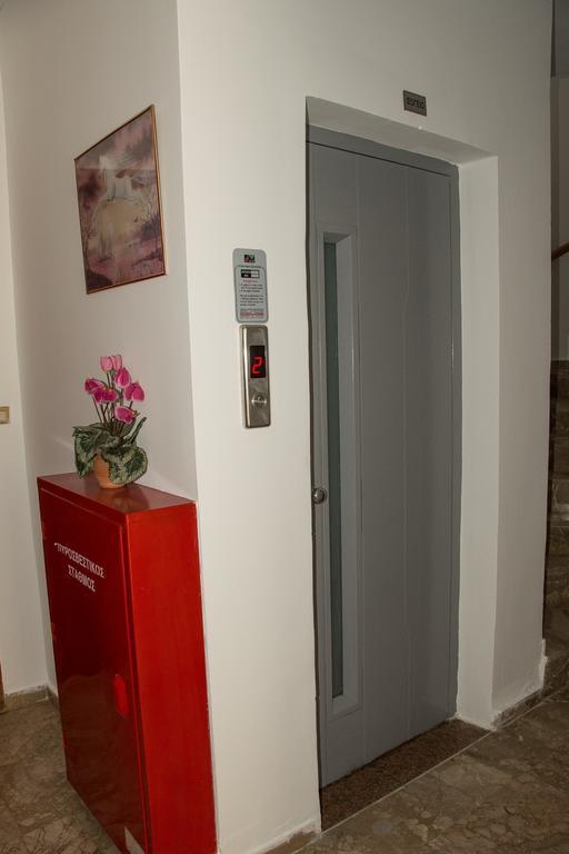 Matrona Apartments Poros Town Room photo