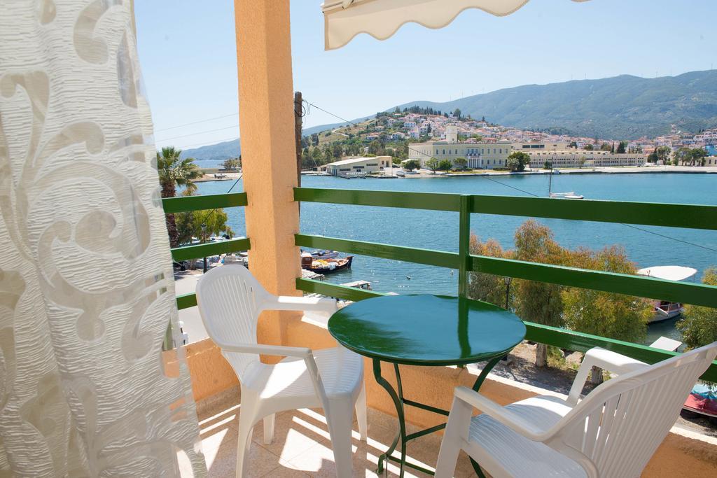Matrona Apartments Poros Town Exterior photo